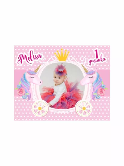 Minik Prensesin Masal Gibi 1 Yaş Kutlaması İçin Unicorn ve Prenses Araba Temalı Magnet Modelleri ve Fiyatları | Zajabaski